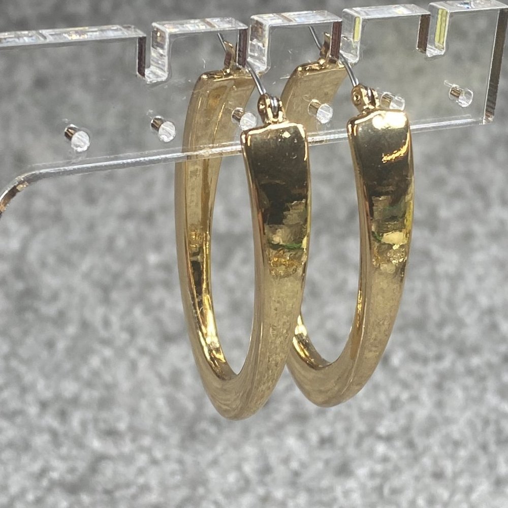 Oval Hoop Earrings Pierced Gold Tone Puffed Hinged Latch Back Click Closure - Picture 3 of 16